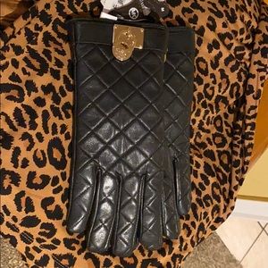 NWT Michael Kors Black  leather gloves